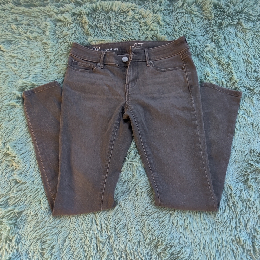 LOFT Outlet - Gray Wash Skinny Jeans - Size: 0P Curvy